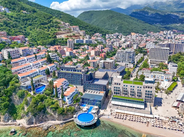 2 bedroom apartment 75 m² Budva, Montenegro