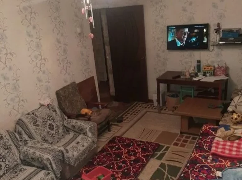 Kvartira 3 xonalar 64 m² Khanabadda