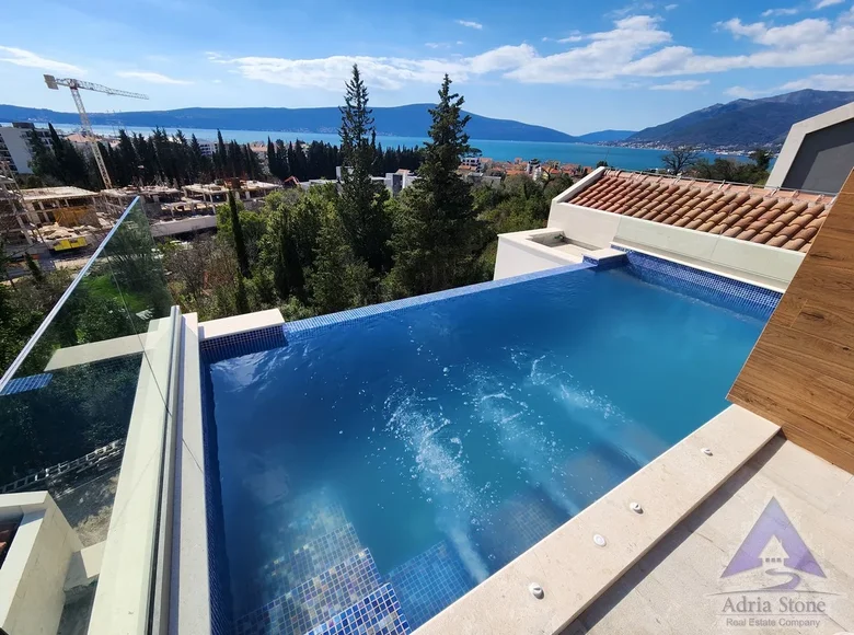 Villa 2 habitaciones 189 m² Tivat, Montenegro