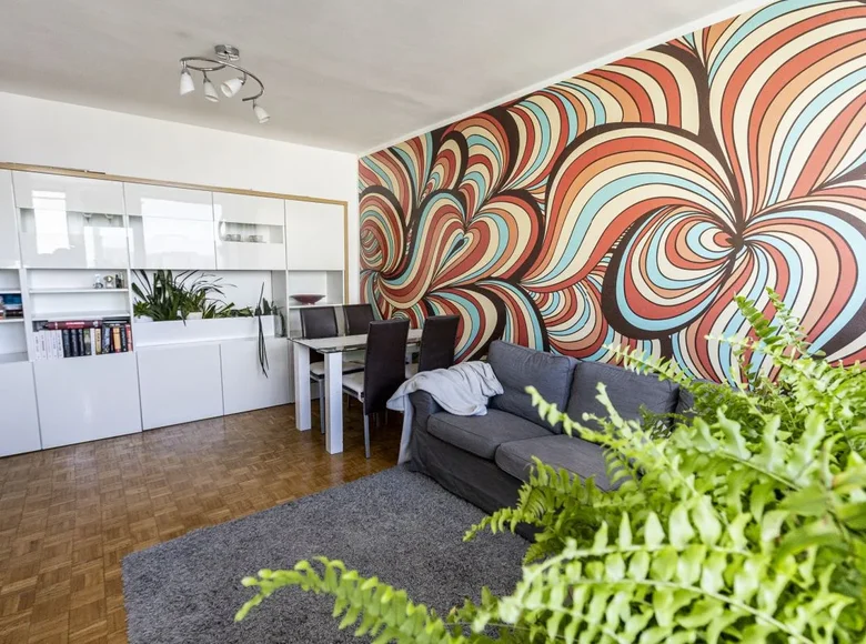 2 room apartment 41 m² in Warsaw, Poland