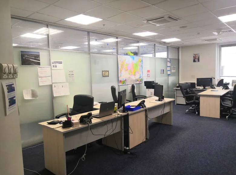 Office 1 467 m² in Moscow, Russia