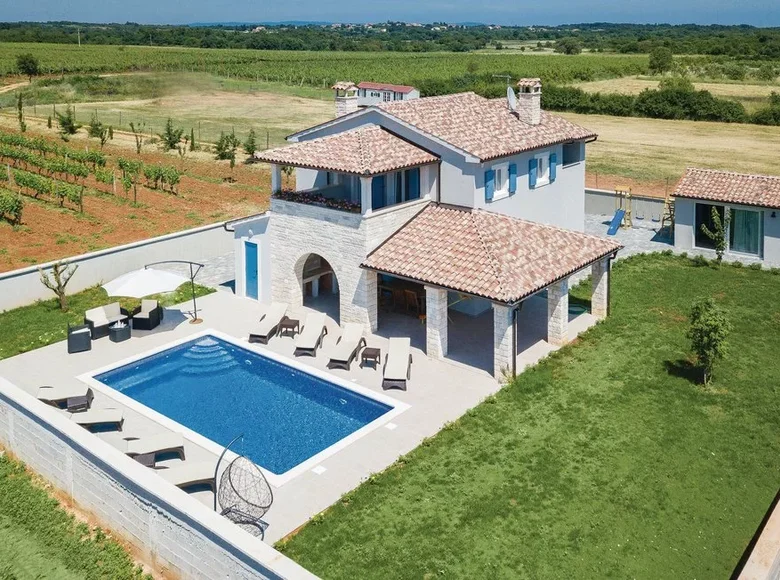 4 bedroom Villa 170 m² Valtura, Croatia