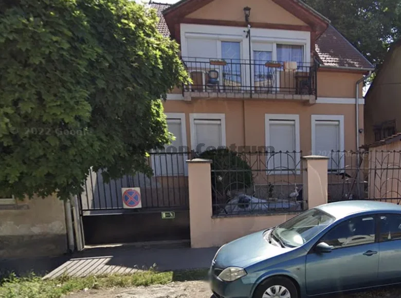 Haus 8 Zimmer 260 m² Budapest, Ungarn