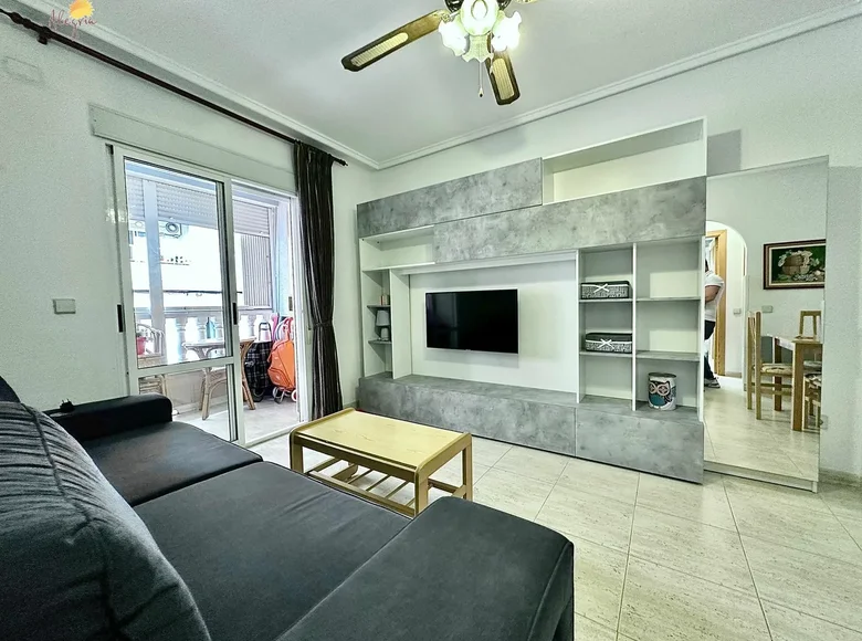 Mieszkanie 2 pokoi 60 m² Torrevieja, Hiszpania