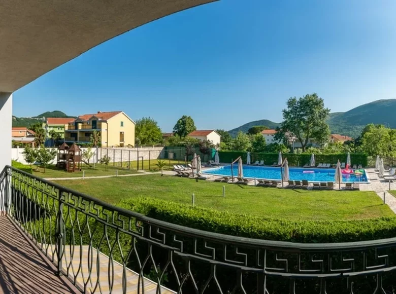 Szeregowiec 3 pokoi 176 m² Podgorica, Czarnogóra