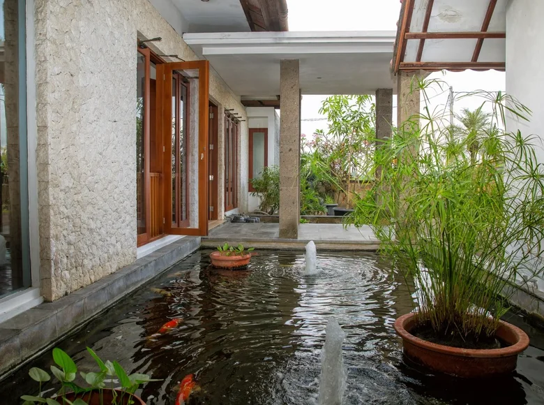 3-Schlafzimmer-Villa 550 m² Belumbang, Indonesien