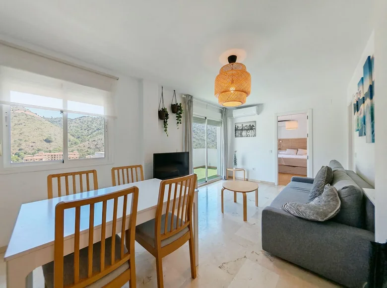 2 bedroom apartment 56 m² Benahavis, Spain