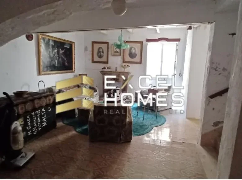 Townhouse 4 bedrooms  Victoria, Malta