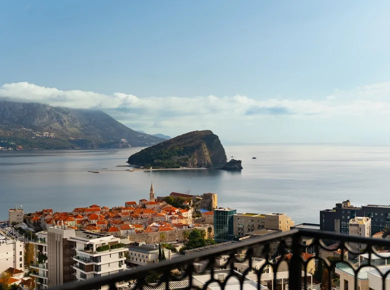 2 bedroom apartment 74 m² Budva, Montenegro