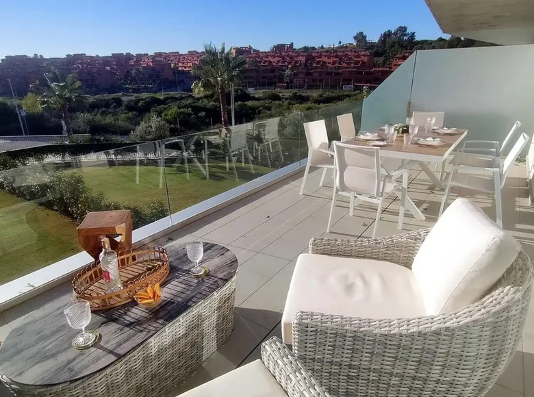 3 bedroom apartment 92 m² Estepona, Spain