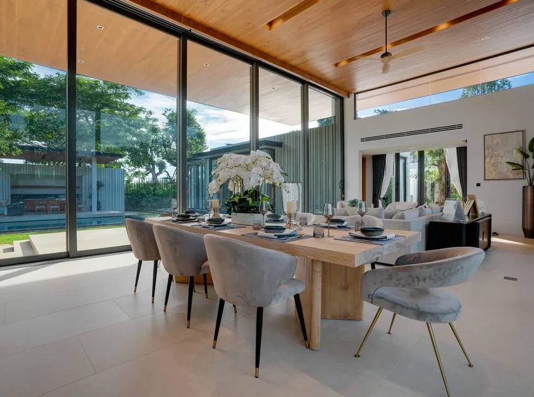 4 bedroom Villa 450 m² Phuket, Thailand