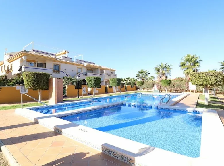 Bliźniak 3 pokoi 112 m² Cabo Roig, Hiszpania