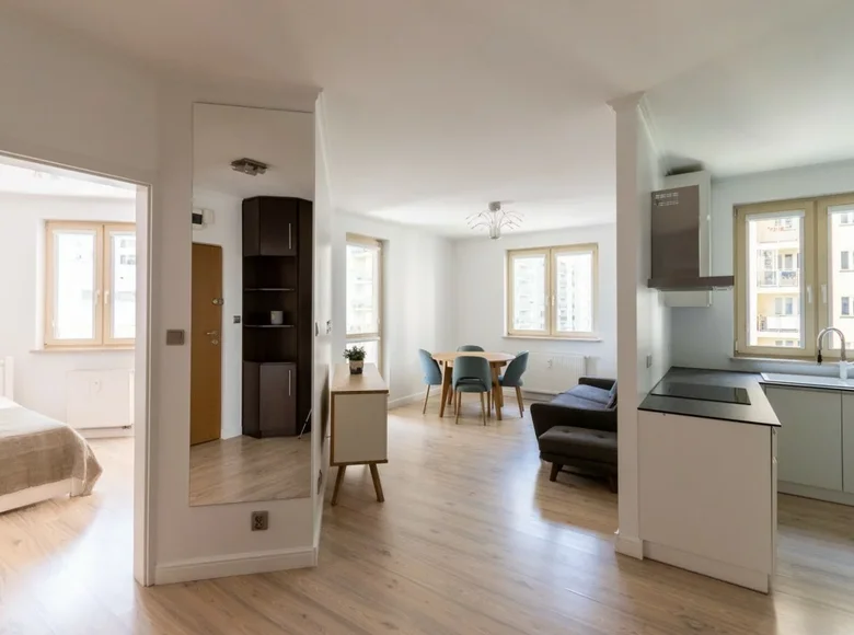 3 room apartment 56 m² in Warsaw, Poland