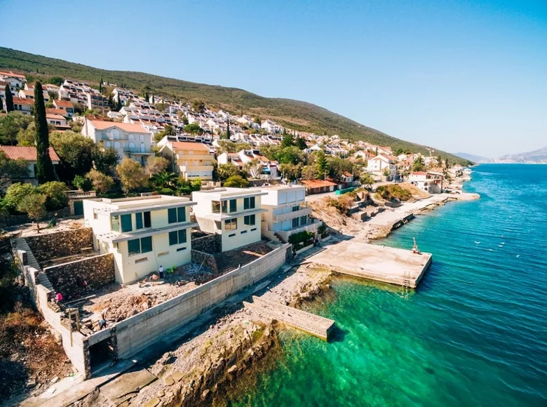 5 bedroom villa 290 m² Montenegro, Montenegro