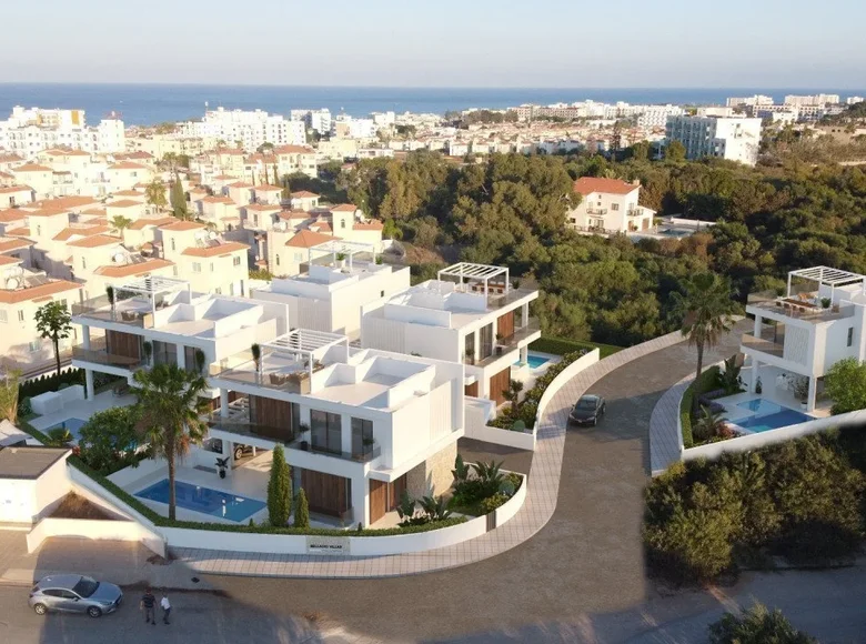 4 bedroom house 274 m² Paralimni, Cyprus