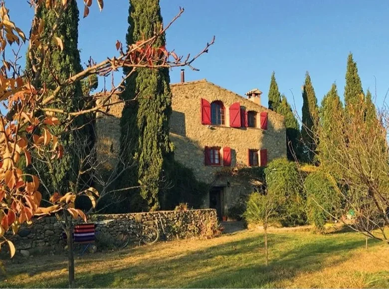 7 bedroom villa 300 m² Besalu, Spain