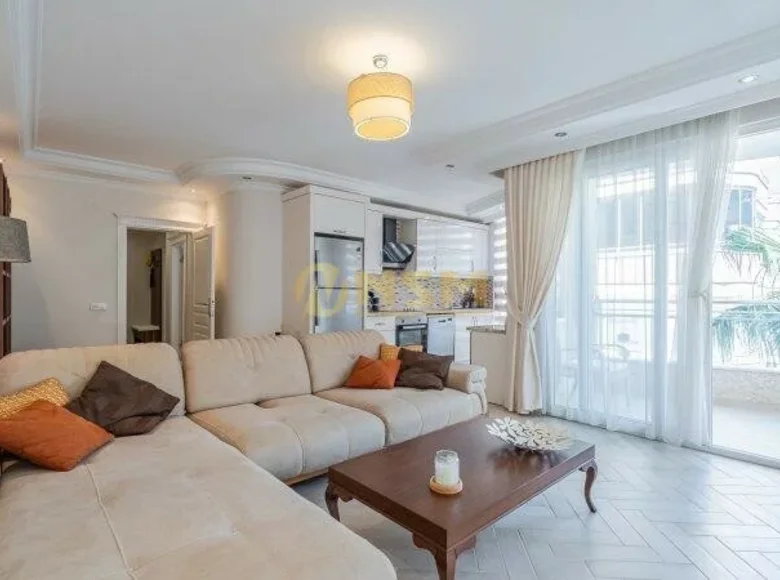 Mieszkanie 2 pokoi 100 m² w Alanya, Turcja