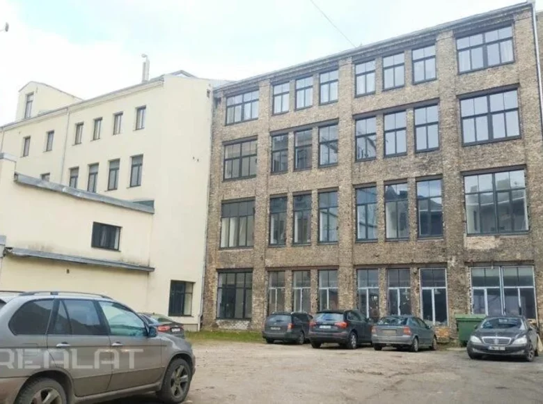 Maison 50 chambres 4 720 m² Riga, Lettonie