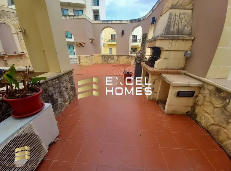 5 bedroom villa  in Marsascala, Malta