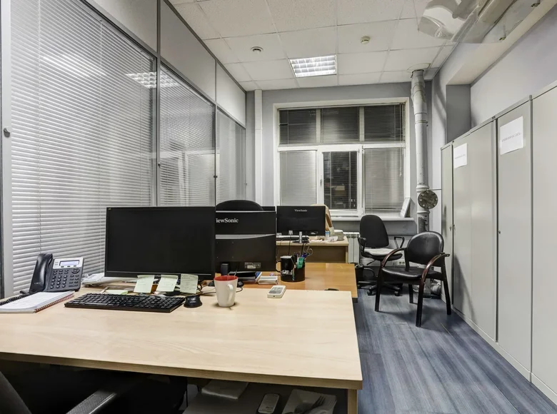 Office 1 228 m² in Central Administrative Okrug, Russia