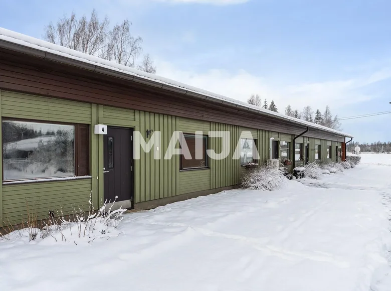 Appartement 3 chambres 75 m² Maentsaelae, Finlande