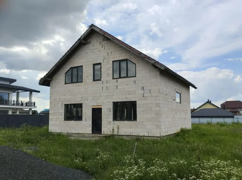 Maison 99 m² Scomyslicki siel ski Saviet, Biélorussie