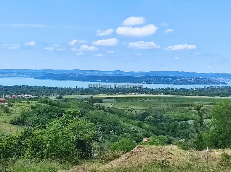 Land 1 606 m² Koroeshegy, Hungary