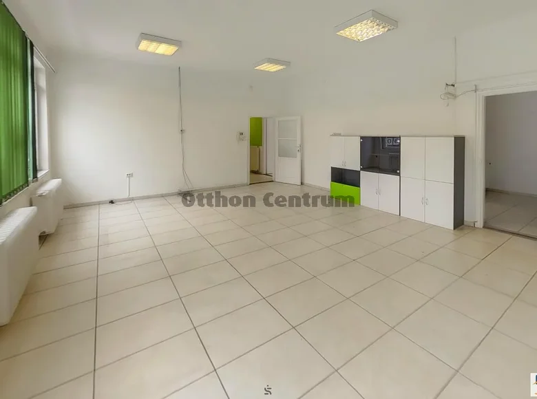 Nieruchomości komercyjne 695 m² Budapeszt, Węgry