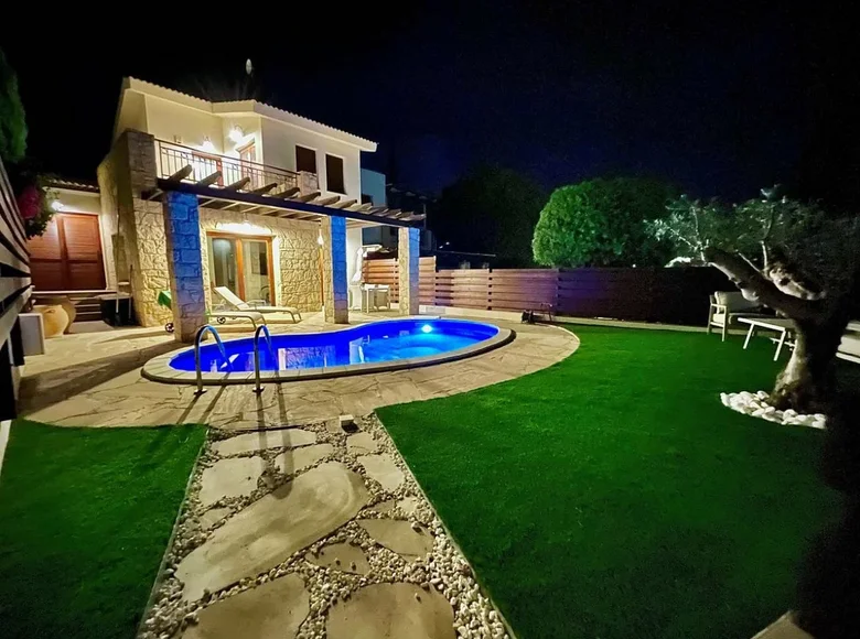 2 bedroom house 171 m² Kouklia, Cyprus