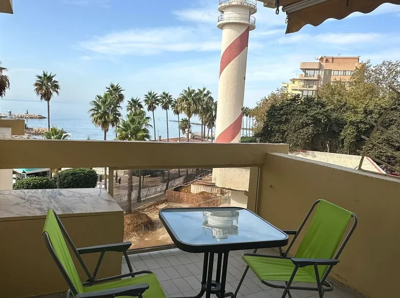 Mieszkanie 2 pokoi 112 m² Marbella, Hiszpania