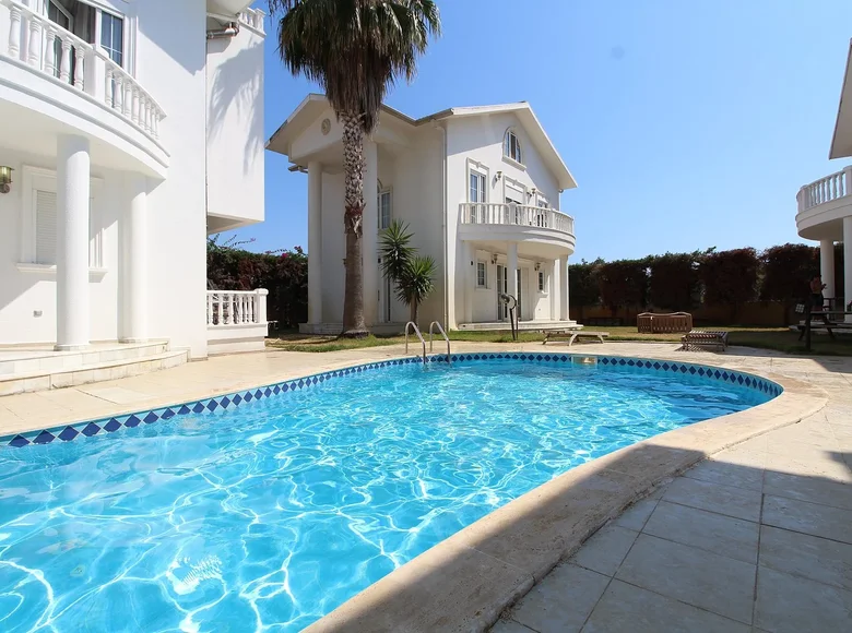 Haus 4 zimmer 230 m² Serik, Türkei