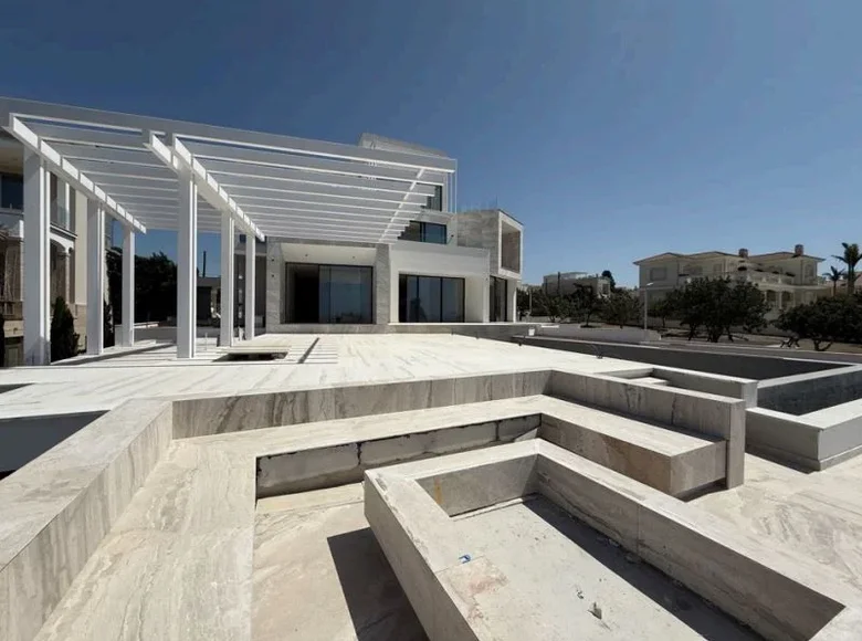 8 bedroom House 1 273 m² Limassol, Cyprus