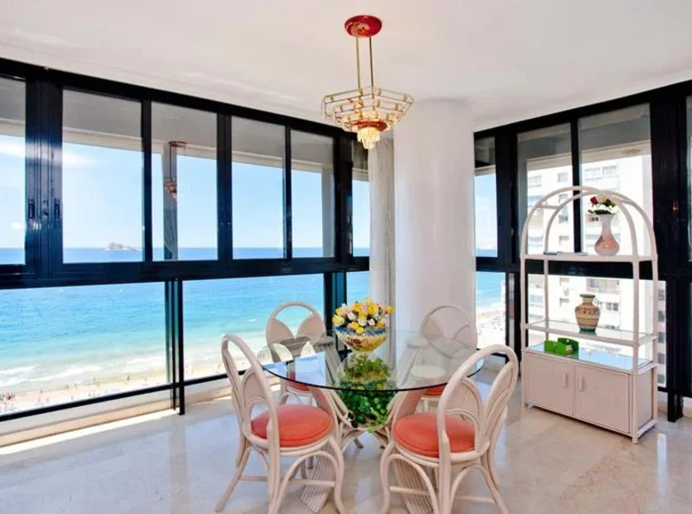 Wohnung 3 Schlafzimmer 135 m² Benidorm, Spanien