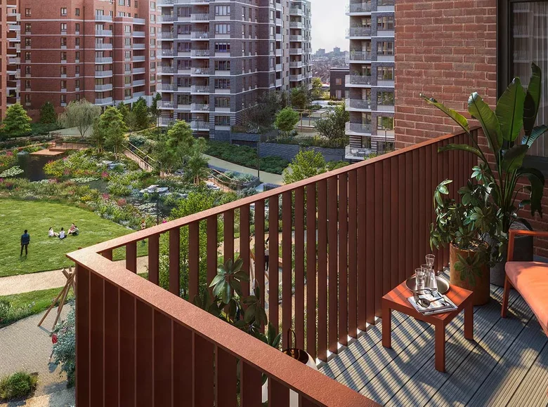 2 bedroom apartment 65 m² London, United Kingdom