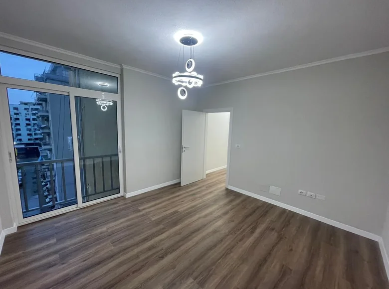 Mieszkanie 1 pokój 82 m² Bashkia Durres, Albania