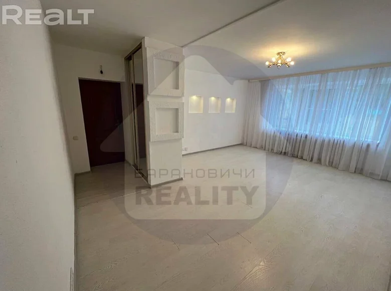 Квартира 2 комнаты 56 м² Барановичи, Беларусь