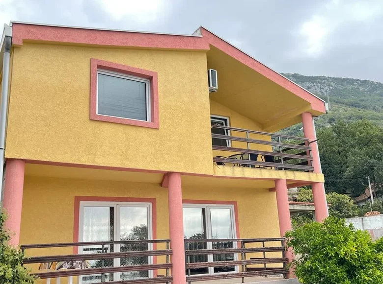 Haus 7 Zimmer 150 m² Zankovici, Montenegro