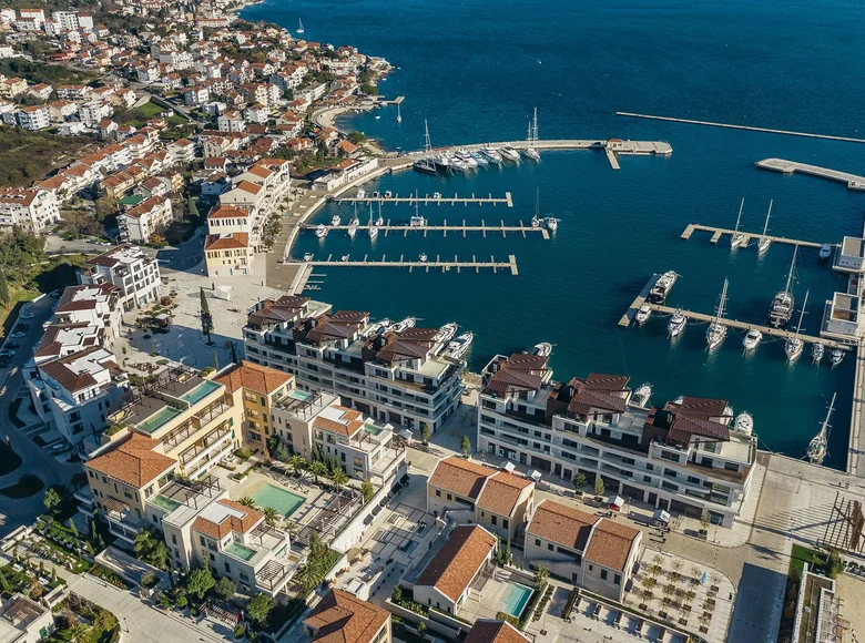 2 bedroom apartment 171 m² Kumbor, Montenegro