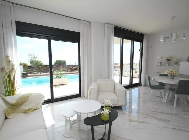 3-Schlafzimmer-Villa 145 m² Las Escalericas, Spanien