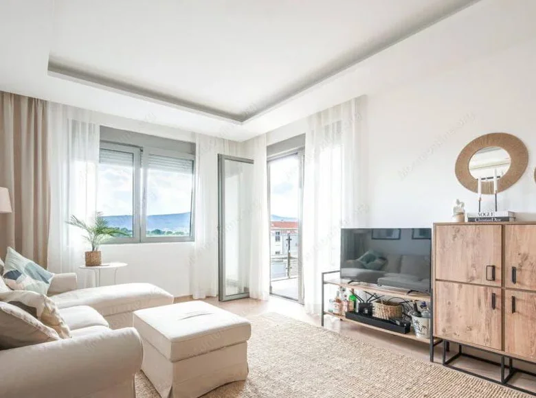 Mieszkanie 3 pokoi 78 m² Tivat, Czarnogóra