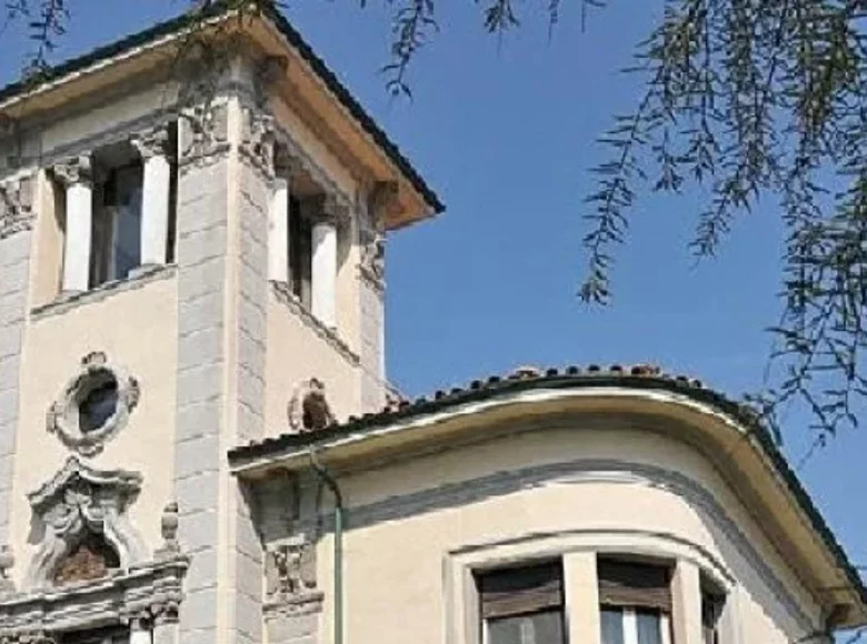 Haus 375 m² Livorno, Italien