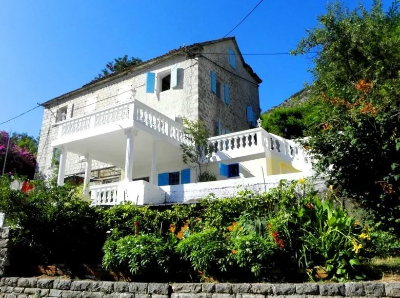 Haus 150 m² Bijela, Montenegro
