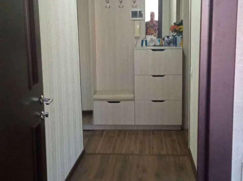 Kvartira 3 xonalar 62 m² Khanabadda