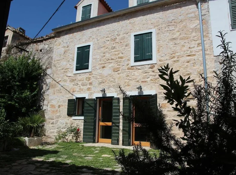 Willa 4 pokoi 185 m² Bashkia Durres, Albania