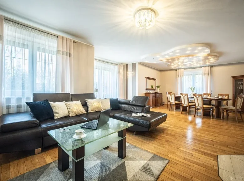 Dom 260 m² Łódź, Polska
