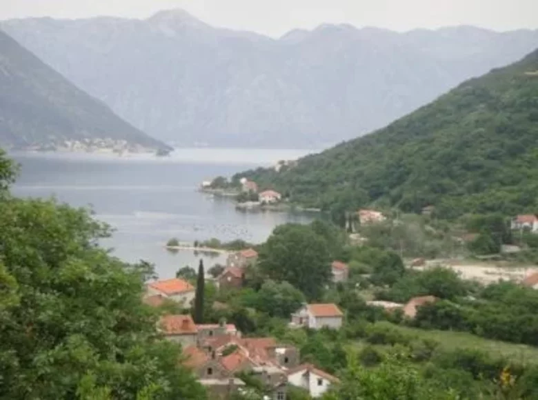 Land  Montenegro, Montenegro
