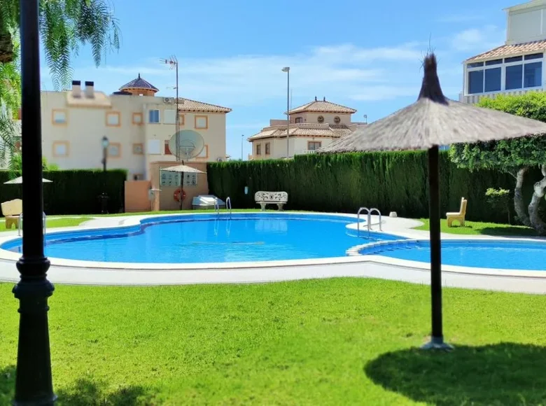 Вилла 2 спальни 74 м² Cabo Roig, Испания