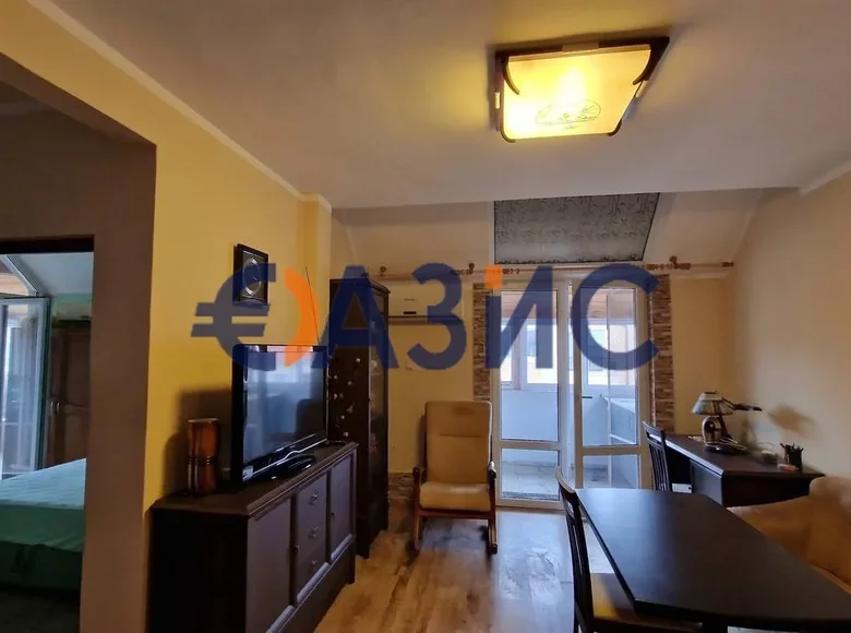 Mieszkanie 3 pokoi 83 m² Burgas, Bułgaria