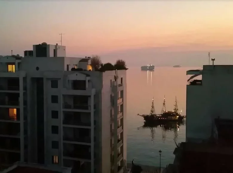 Mieszkanie 3 pokoi 92 m² Dimos Thessaloniki, Grecja