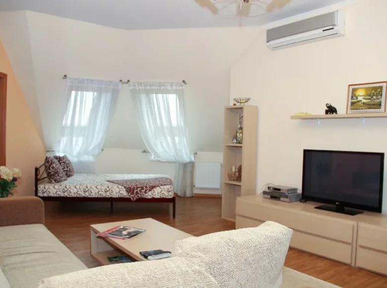 Mieszkanie 3 pokoi 140 m² Odessa, Ukraina